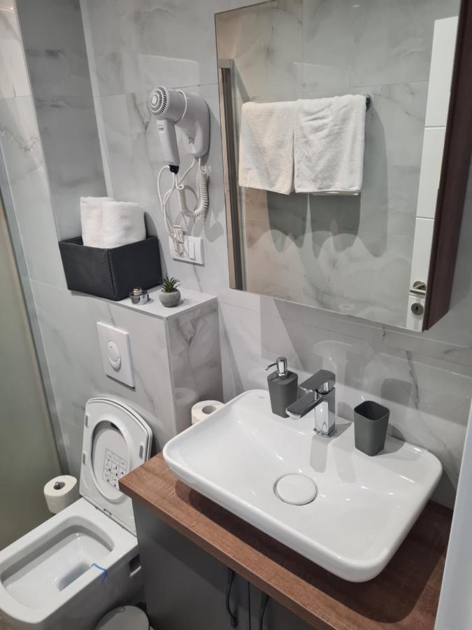 Glass Apartmani ノヴィ・パザル エクステリア 写真